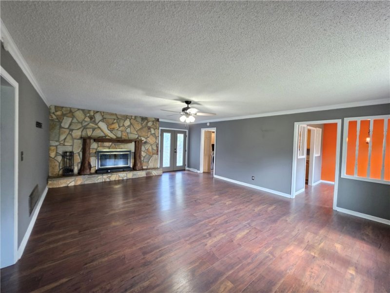 Property image 5 at 318 Country Glen Lane, Pelzer, SC 29669