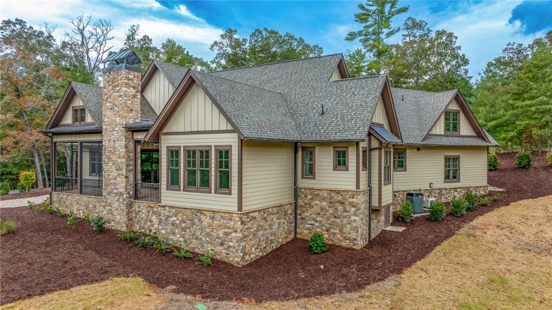 Property image 3 of 101 Pixie Moss Way in Cliffs At Keowee Vineyards, Sunset, SC 29685