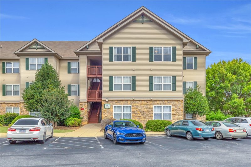 1431 Harts Ridge Drive