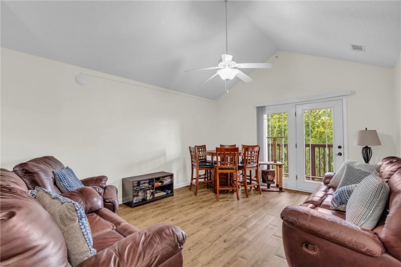 Property image 3 at 1431 Harts Ridge Drive, Seneca, SC 29678