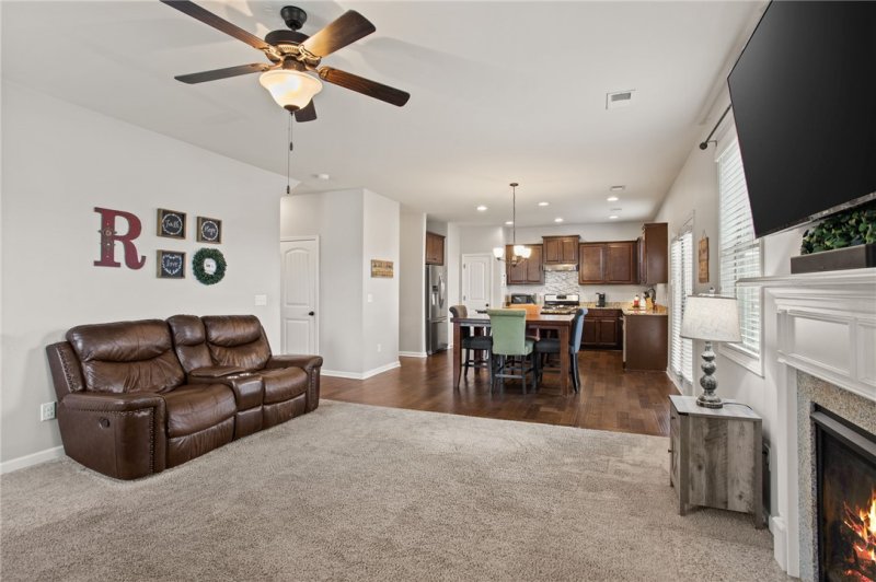 Property image 3 at 200 Marshfield Court, Easley, SC 29642