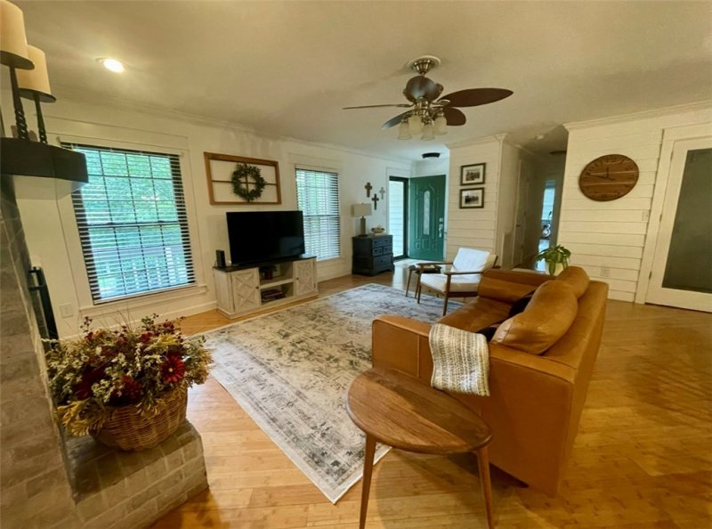 Property image 4 of 1872 Sequoya Way in Cherokee Garden, Seneca, SC 29672