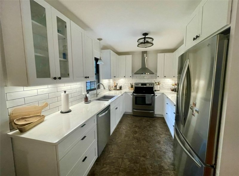 Property image 5 of 1872 Sequoya Way in Cherokee Garden, Seneca, SC 29672