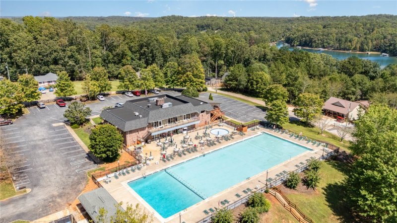 Property image 3 at 303 W Sheffield Drive, Westminster, SC 29693