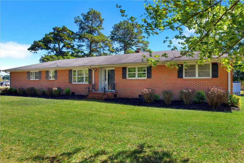 Loblolly Pines, Anderson Community