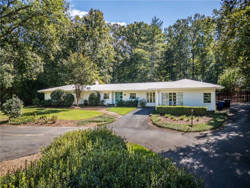 Property image 2 of 208 Riggs Drive in Cold Springs, Clemson, SC 29631