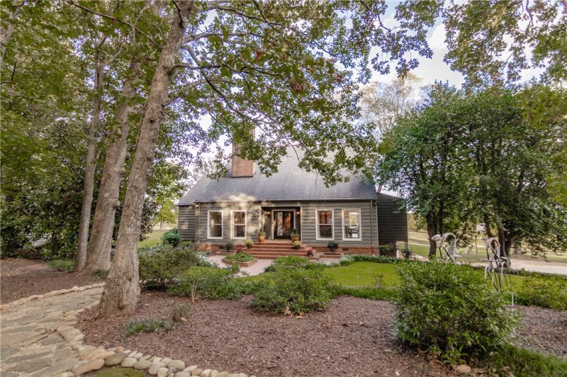 Property image 4 of 3004 Barefoot Trail in Country Place, Anderson, SC 29621