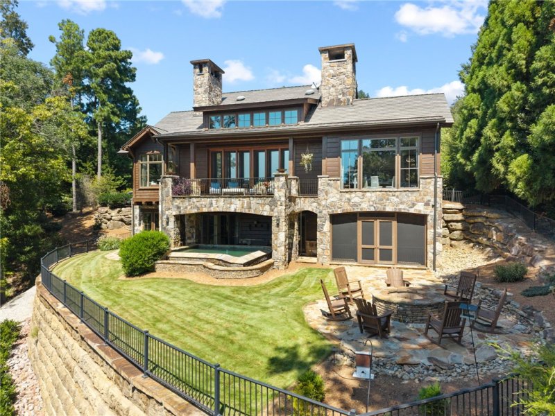 Property image 2 of 162 Ridge Top Lane in Cliffs At Keowee Falls South, Salem, SC 29676