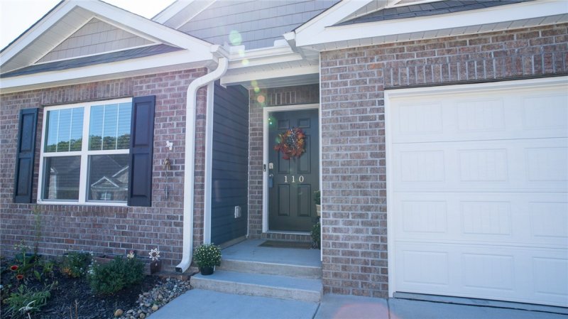 Property image 2 of 110 Ashwood Way Drive in Lenhardt Grove, Easley, SC 29640