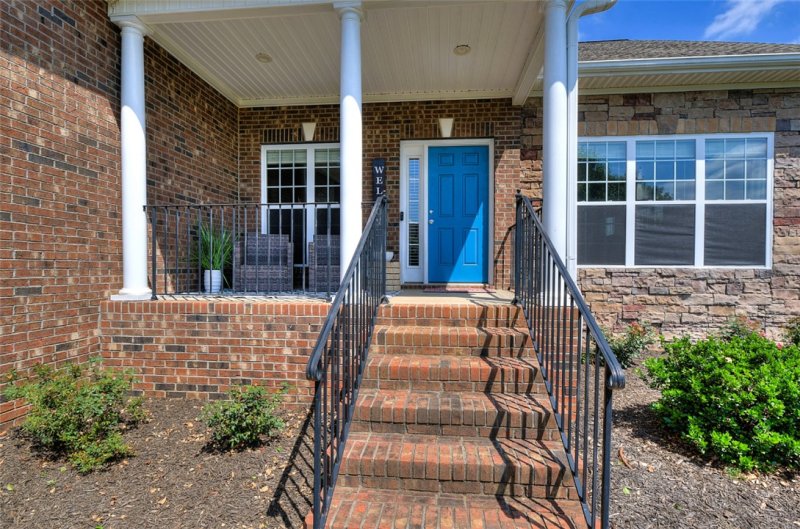 Property image 2 of 7 Dartford Court in Rose Hill, Easley, SC 29642