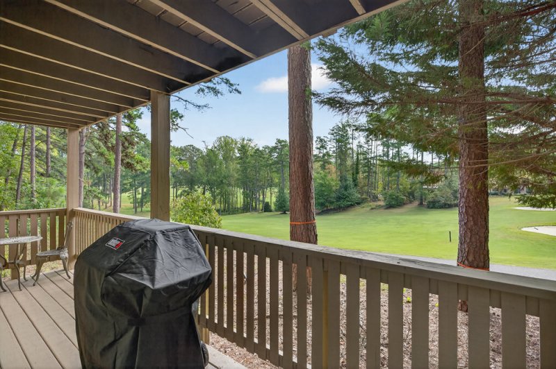 Property image 5 of 400 1 Captains Walk Circle in Keowee Key, Salem, SC 29676