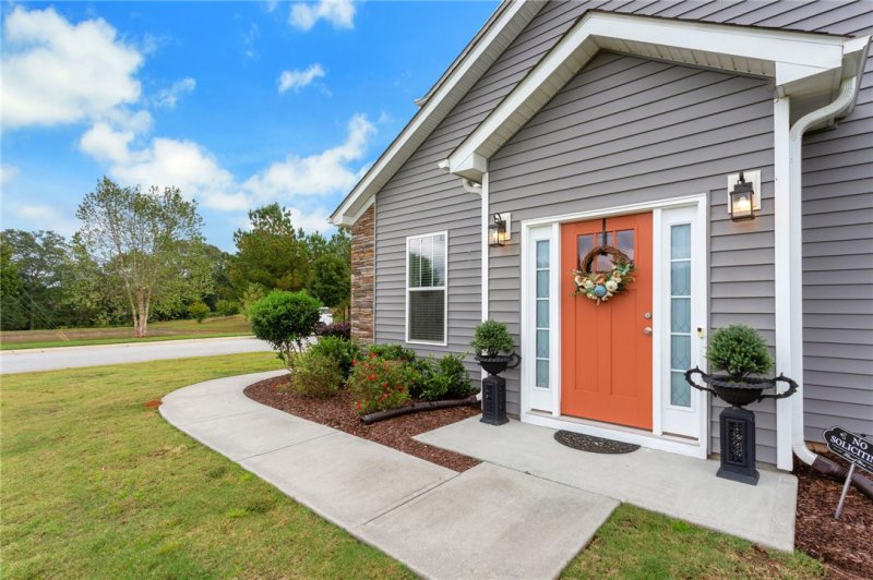 Property image 4 of 100 Tiger Pond Road in Sheffield Village, Easley, SC 29642