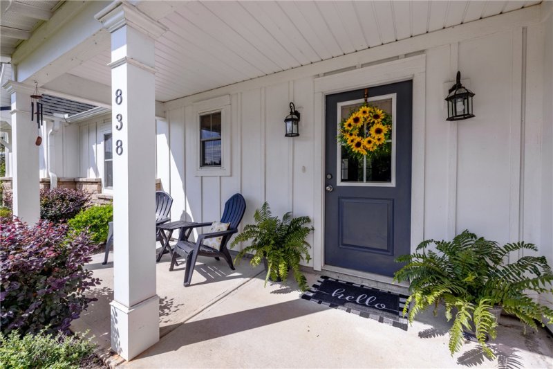 Property image 3 of 838 Little Bay Lane in Timber Bay, Seneca, SC 29672