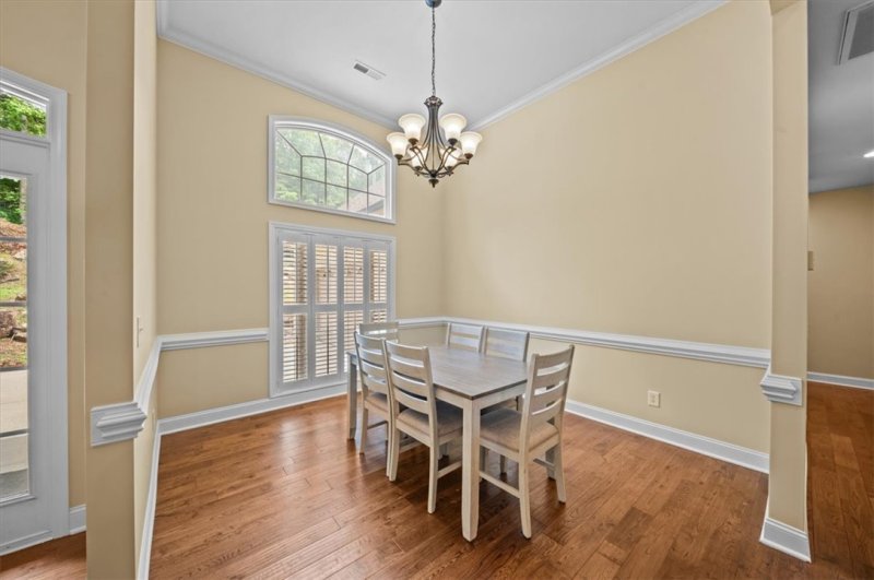 Property image 3 of 213 Redbud Street in Bayshore, Seneca, SC 29672