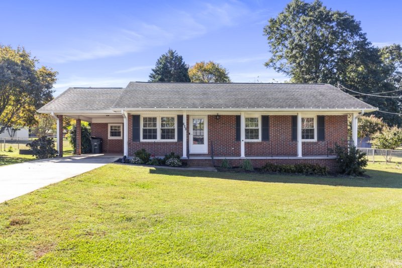 734 Tanglewood Drive