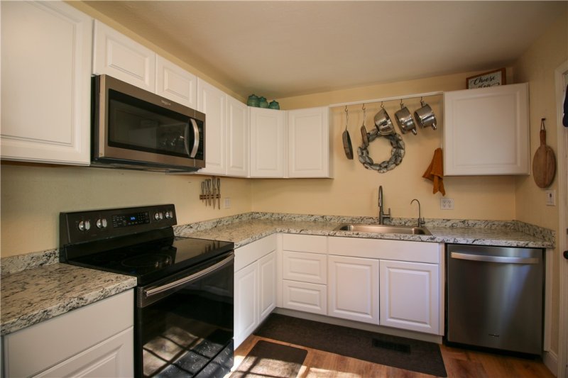 Property image 4 at 3922 Seminole Avenue, Anderson, SC 29626