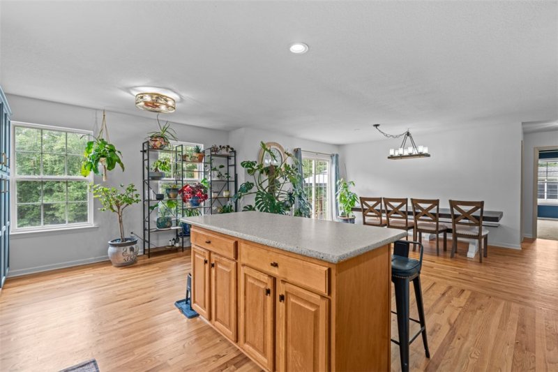 Property image 3 of 131 Brooke Lee Circle in Beaver Brook, Taylors, SC 29687