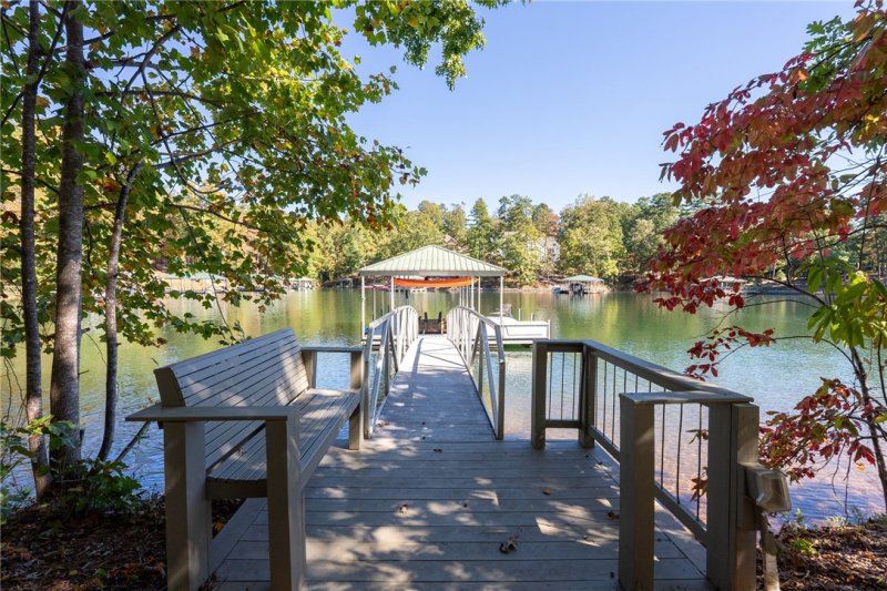 Property image 2 of 807 Elmtree Lane in Waterford Pointe - Oconee, Seneca, SC 29672