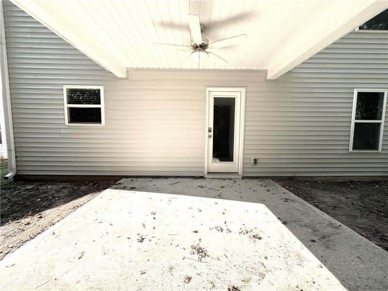 Property image 3 of 216 Celebration Avenue in Village at Glenwood, Anderson, SC 29625