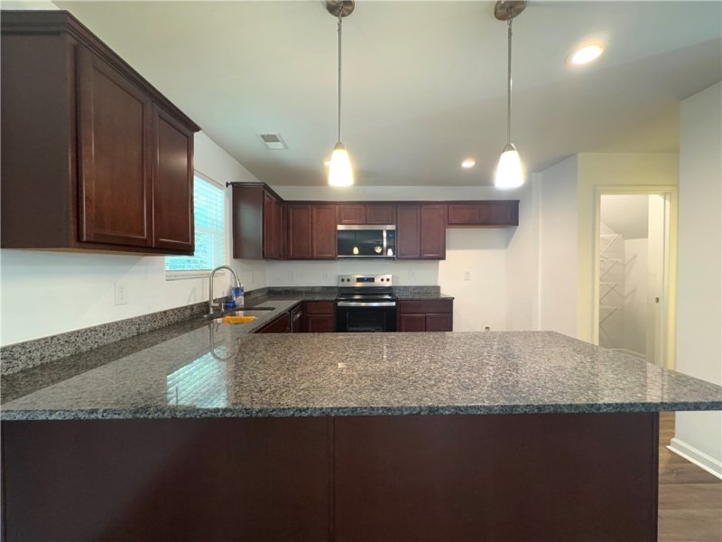 Property image 5 of 216 Celebration Avenue in Village at Glenwood, Anderson, SC 29625