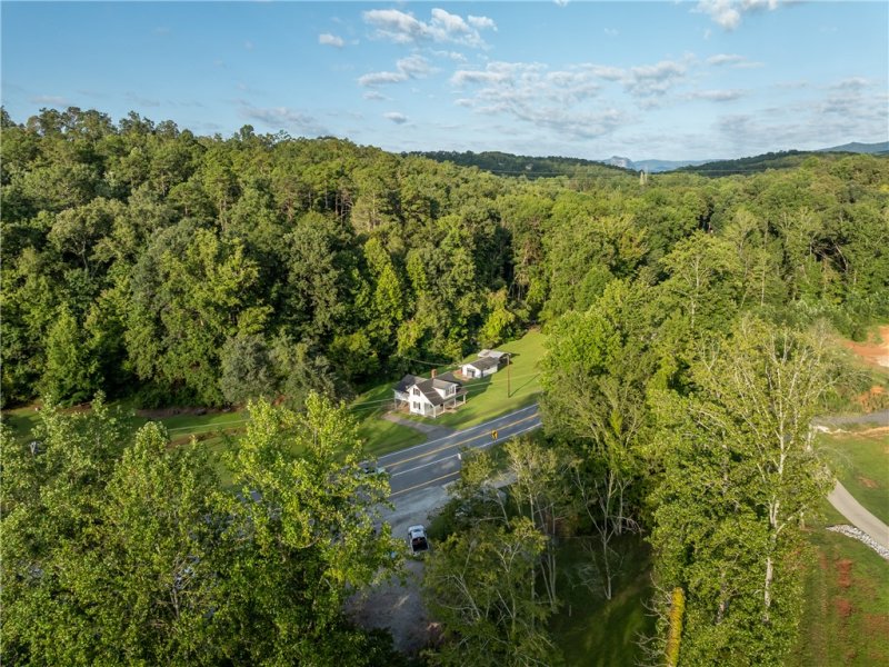 Property image 2 of 4273 Geer Highway in No Subdivision, Marietta, SC 29661