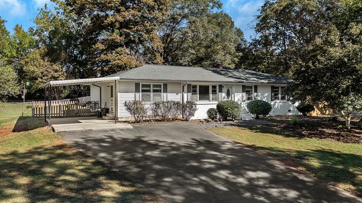 Enchanted Hills, Seneca Community