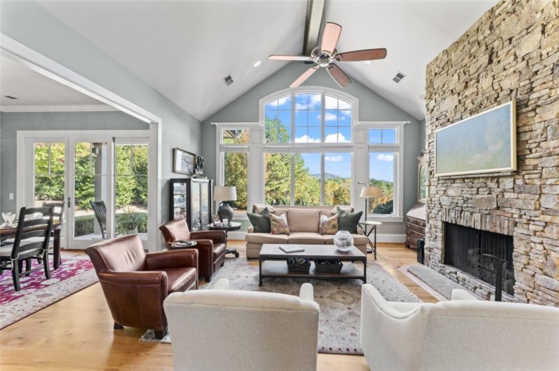 Property image 4 of 120 Golden Bear Drive in The Reserve At Lake Keowee, Sunset, SC 29685