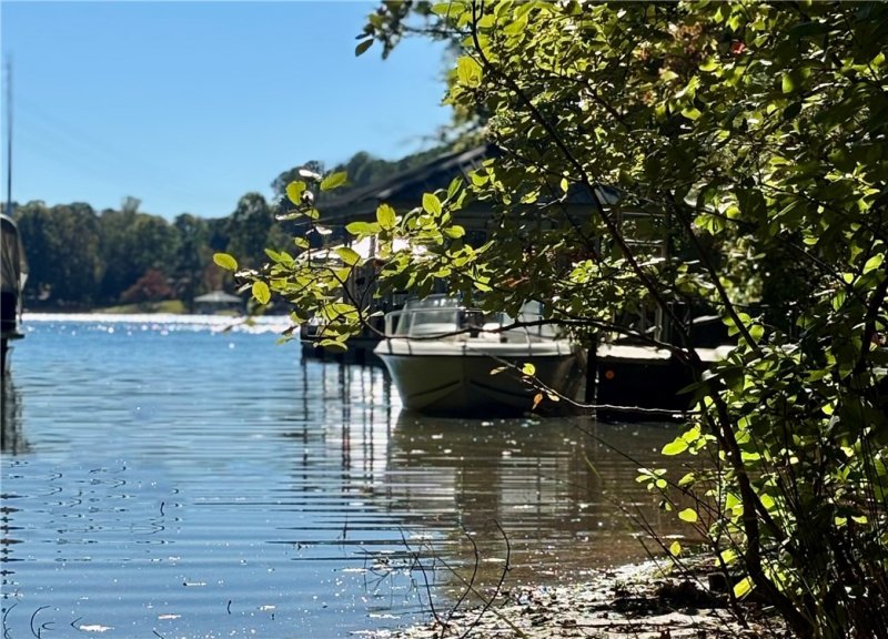 Property image 3 at 911 Four Views Court, Seneca, SC 29672