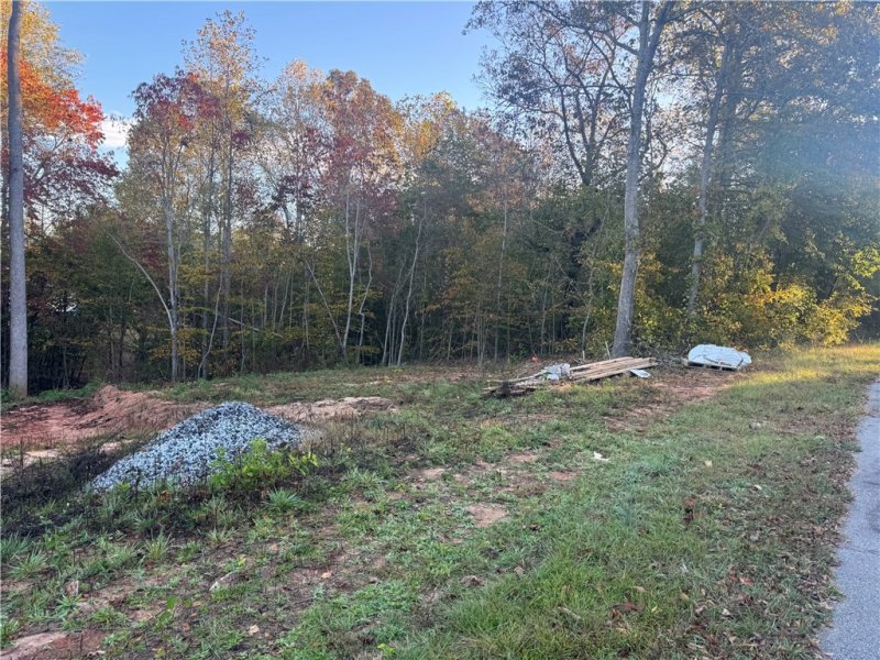 Property image 4 at 209 Castlebrook Drive, Walhalla, SC 29691