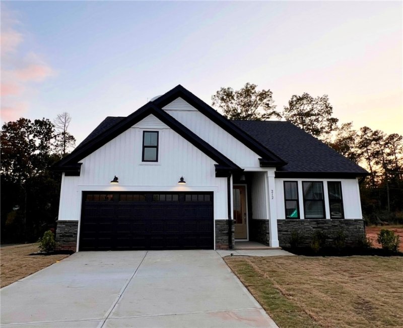 212 Tiger Lily Drive