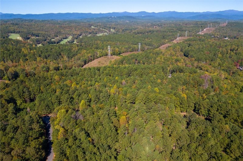 Property image 5 of 625 Pine Harbor Way in Cliffs At Keowee Falls South, Salem, SC 29676