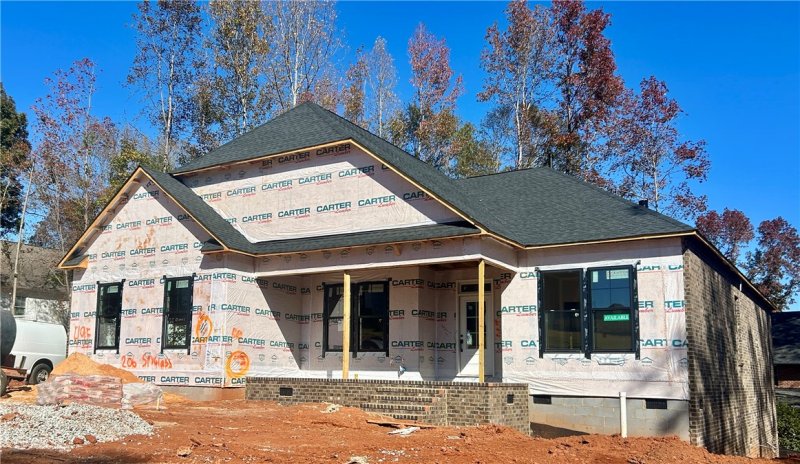 Property image 2 of 206 Spyglass Lane in Cross Creek Plan, Seneca, SC 29678