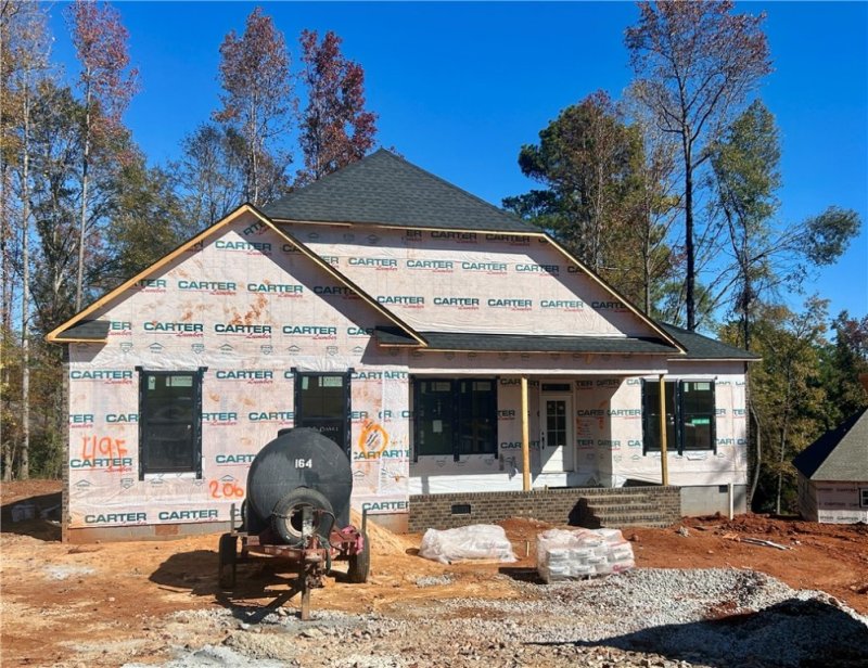 Property image 3 of 206 Spyglass Lane in Cross Creek Plan, Seneca, SC 29678