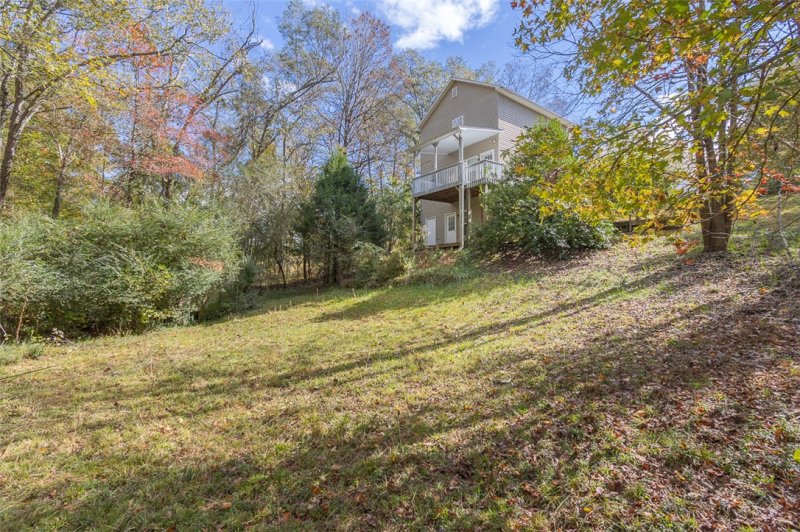 Property image 5 of 202 Ashton Drive in Ashton Ridge, Liberty, SC 29657