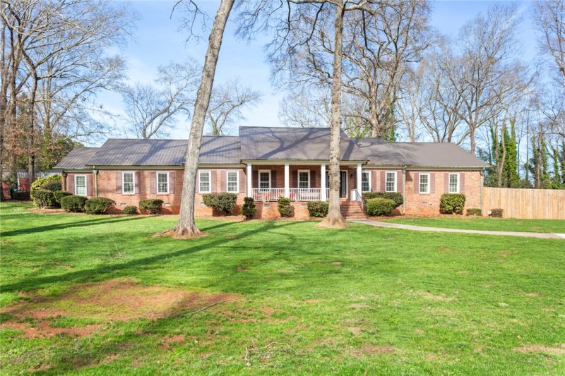 Bellview Estates, Anderson community