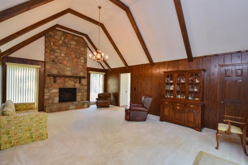 Property image 3 at 127 White Oak Drive, Easley, SC 29642