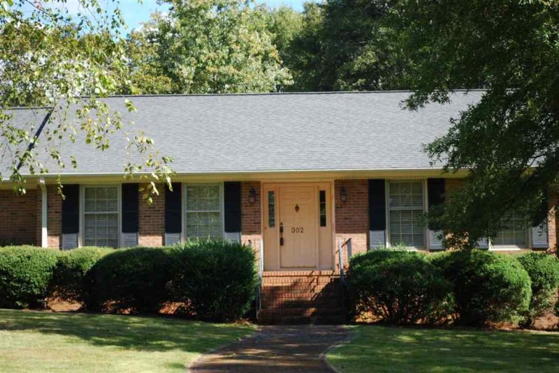 Property image 2 at 302 Holly Creek Drive, Anderson, SC 29621