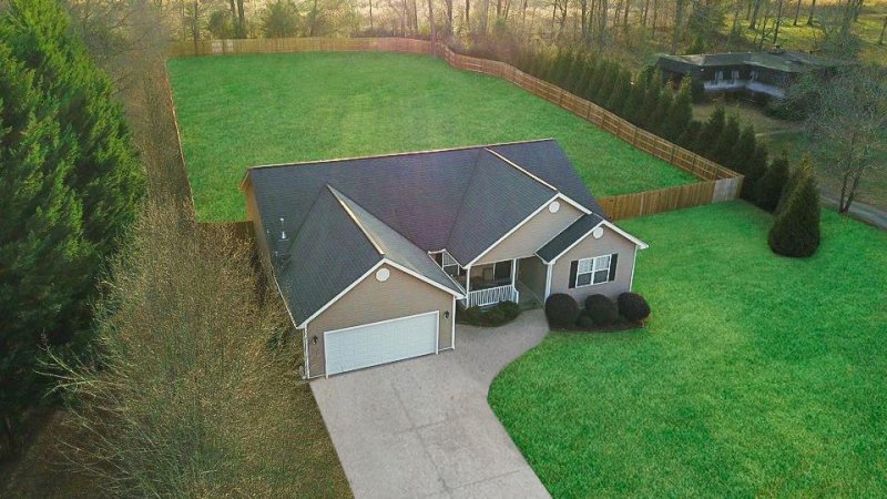 Property image 4 at 100 Carriage Lane, Pendleton, SC 29670