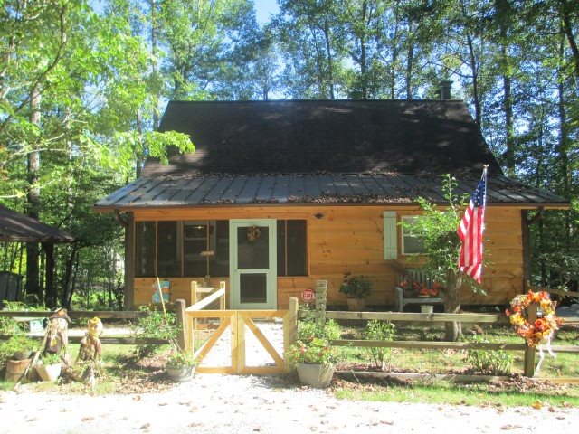 Property image 4 at 305 Lake Cheohee Road, Tamassee, SC 29686