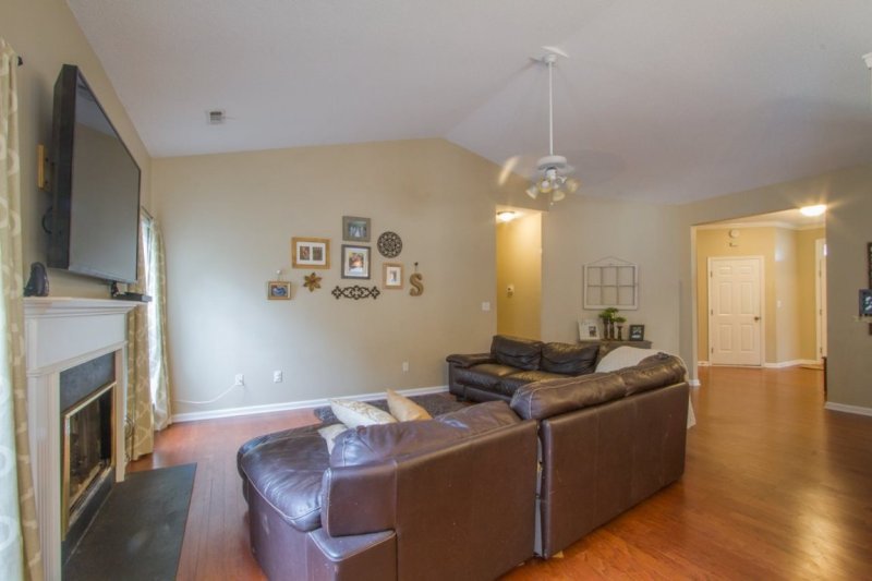 Property image 5 at 103 Laurens Court, Anderson, SC 29621