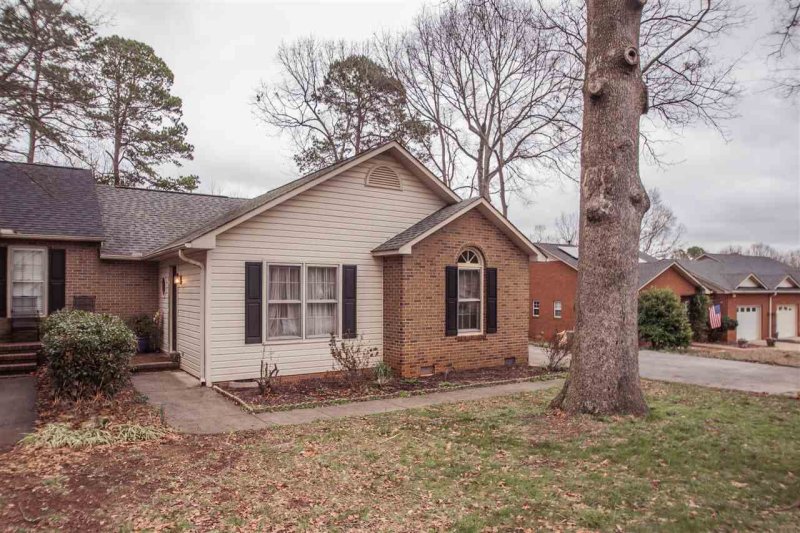 Property image 3 at 2410 Annandale Drive, Anderson, SC 29621