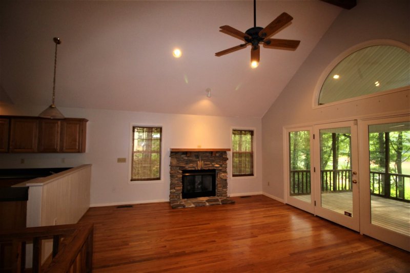 Property image 3 at 518 Dogwood Lane, Townville, SC 29689