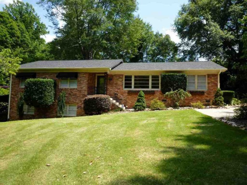 Property image 2 at 210 Forest Hill Drive, Anderson, SC 29621