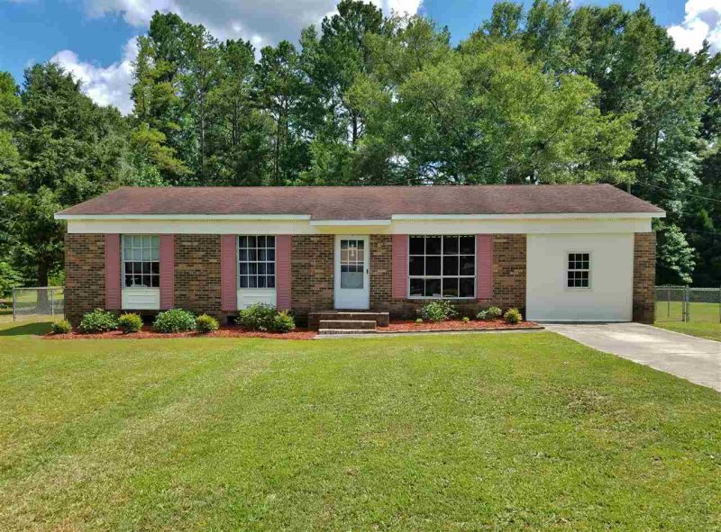 Property image 2 at 106 Linda Lane, Honea Path, SC 29654