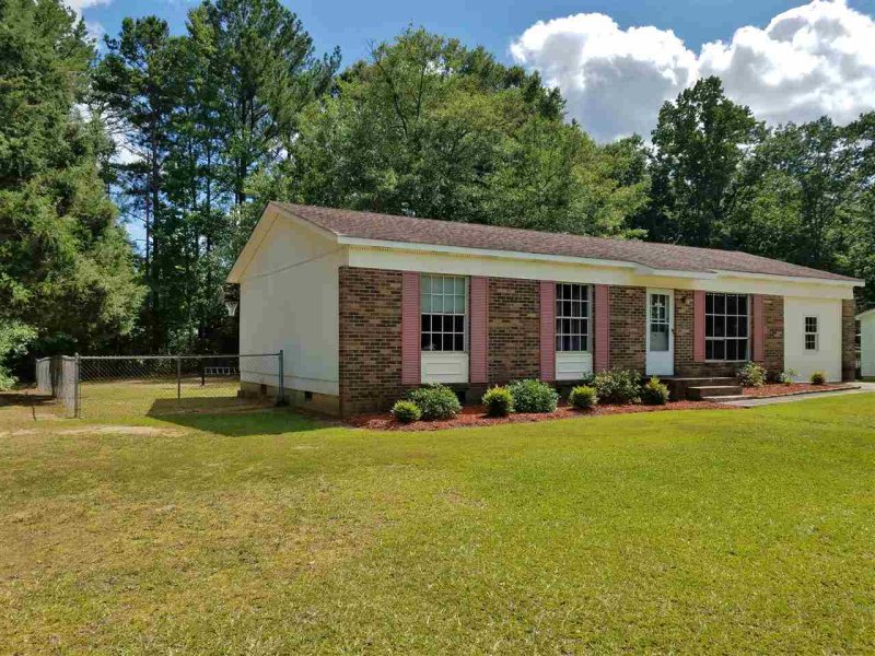 Property image 3 at 106 Linda Lane, Honea Path, SC 29654