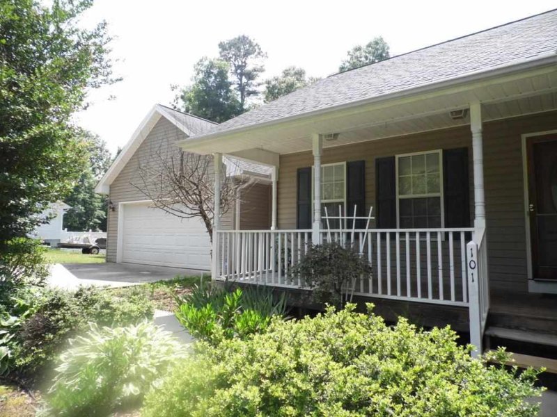 Property image 2 at 1013 Jody Drive, Seneca, SC 29678