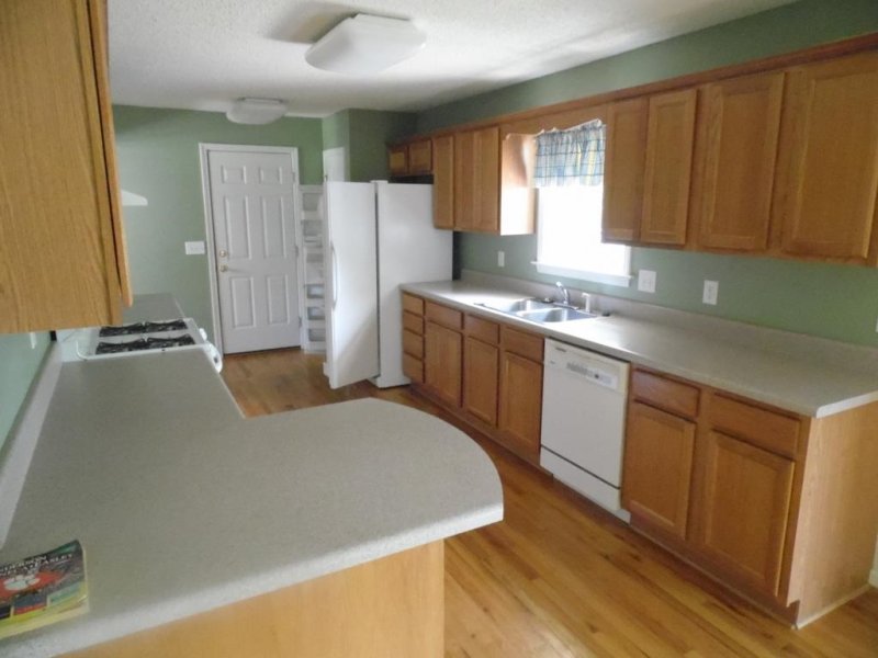 Property image 4 at 1013 Jody Drive, Seneca, SC 29678