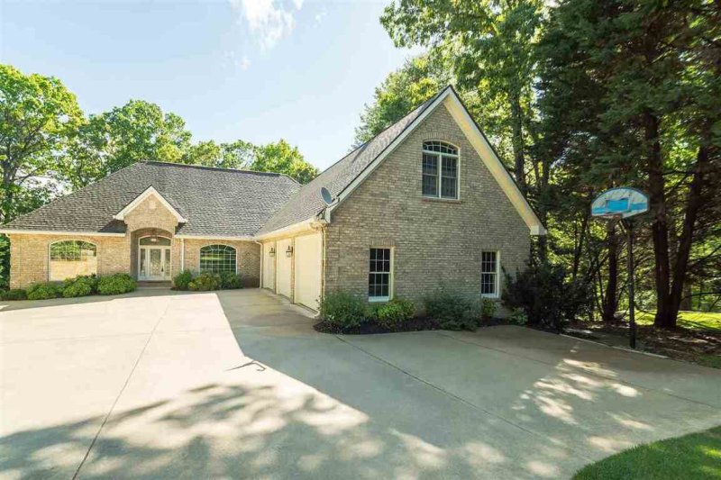 Property image 2 at 214 Starboard Side, Anderson, SC 29625