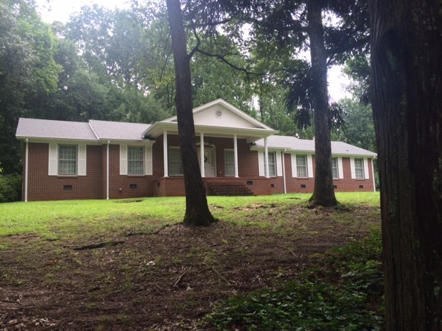 Property image 2 at 204 Kings Road, Anderson, SC 29621