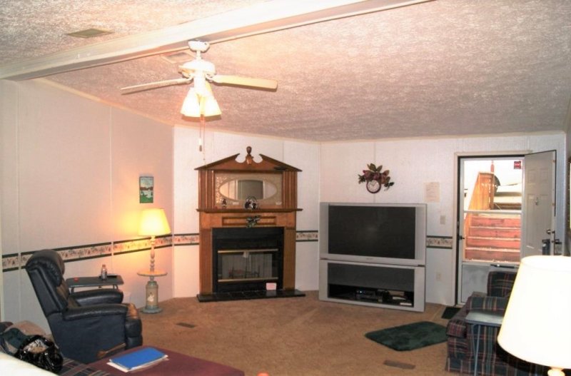 Property image 4 at 806 Dogwood Lane, Townville, SC 29689